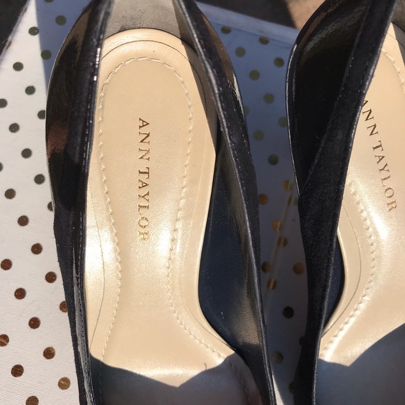 Ann Taylor Pumps (6.5) - Picture 9 of 9